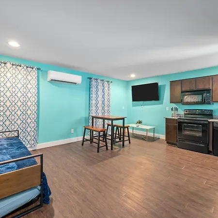 Chic Comfort Near Houston Hotspots